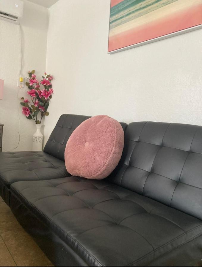 Cozy Studio…With Private Entrance لاس فيغاس المظهر الخارجي الصورة