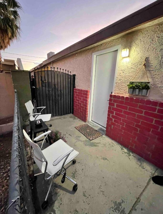 Cozy Studio…With Private Entrance لاس فيغاس المظهر الخارجي الصورة
