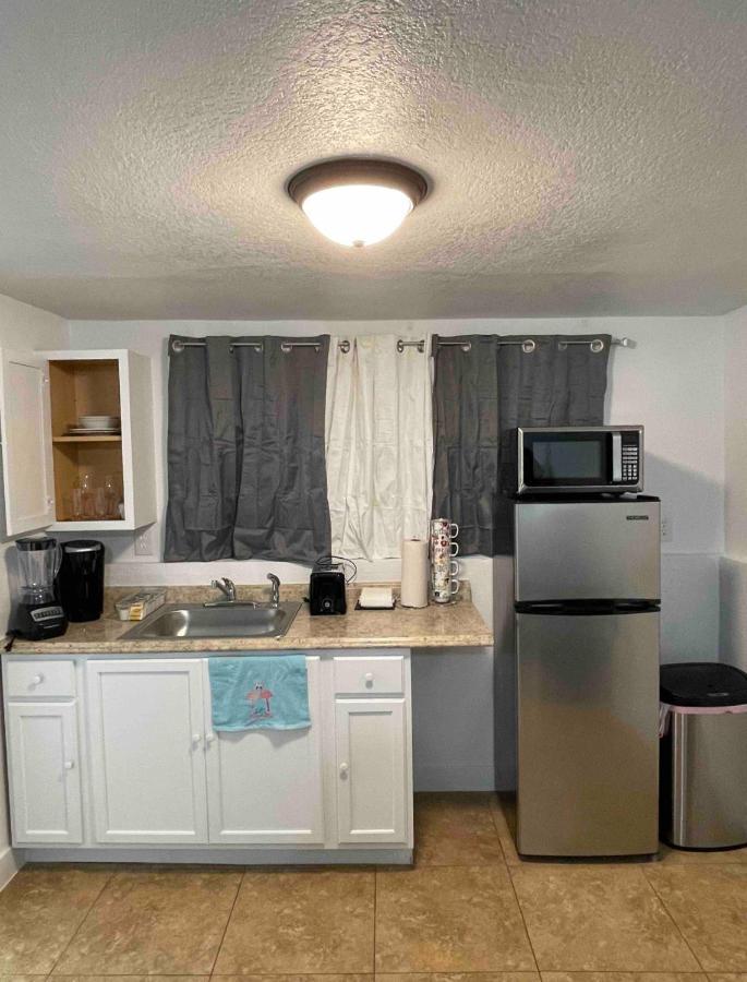 Cozy Studio…With Private Entrance لاس فيغاس المظهر الخارجي الصورة
